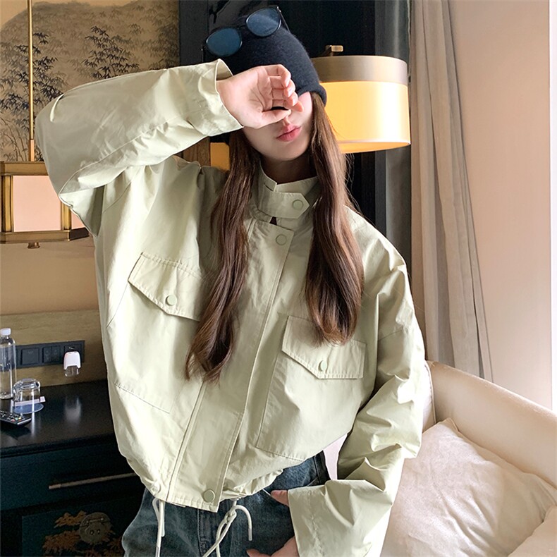 豆绿色短款风衣外套女春秋2025新款韩系小个子高级感休闲简约上衣，女装短外套，姿衣轩