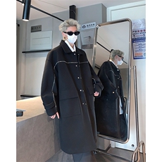 黑色