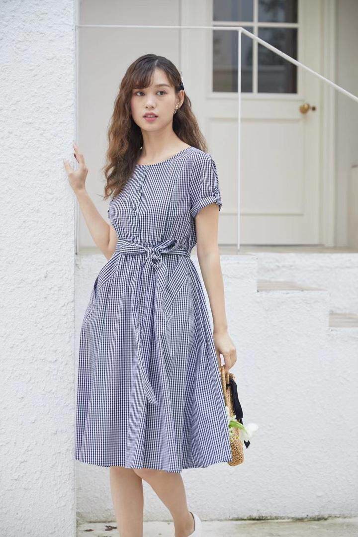 小格收腰连衣裙，女装连衣裙，慕尚依依