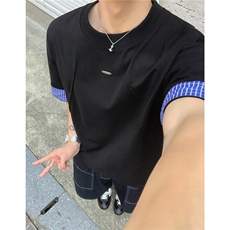 黑色