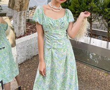 【现货】韩罩杯碎花连衣裙，女装连衣裙，欧尼蒂