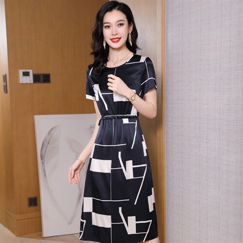 2025夏季新款真丝连衣裙女高端大气中老年妈妈装桑蚕丝遮肉减龄裙，女装连衣裙，阿舍尔精品