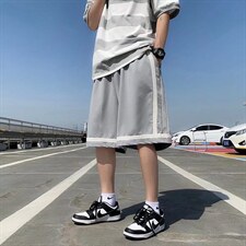 灰色