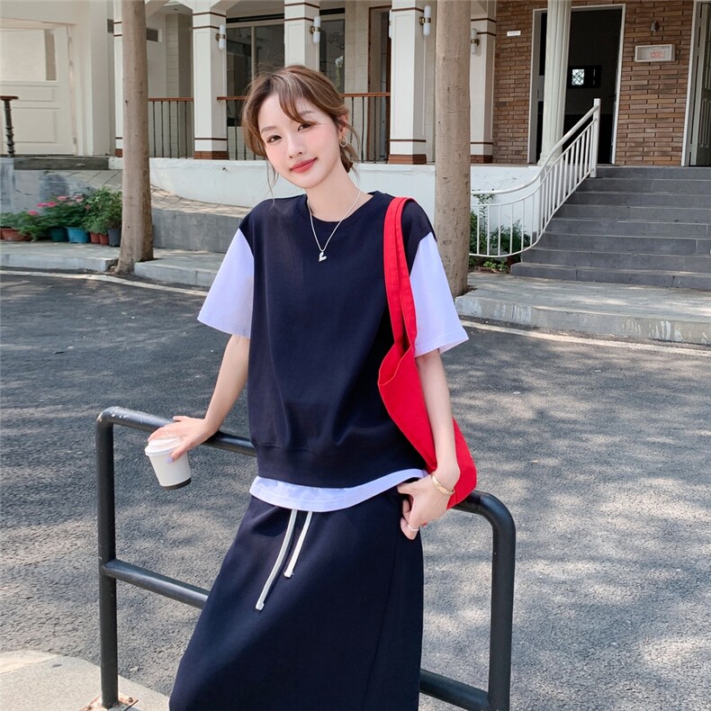 小个子韩系慵懒风设计感假两件拼接上衣+松紧系带包臀A字半身裙女,女装套装/套裙,2C053