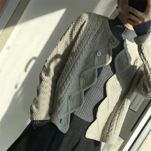 2025年秋季新款百搭女士菱形长袖保暖开衫图片