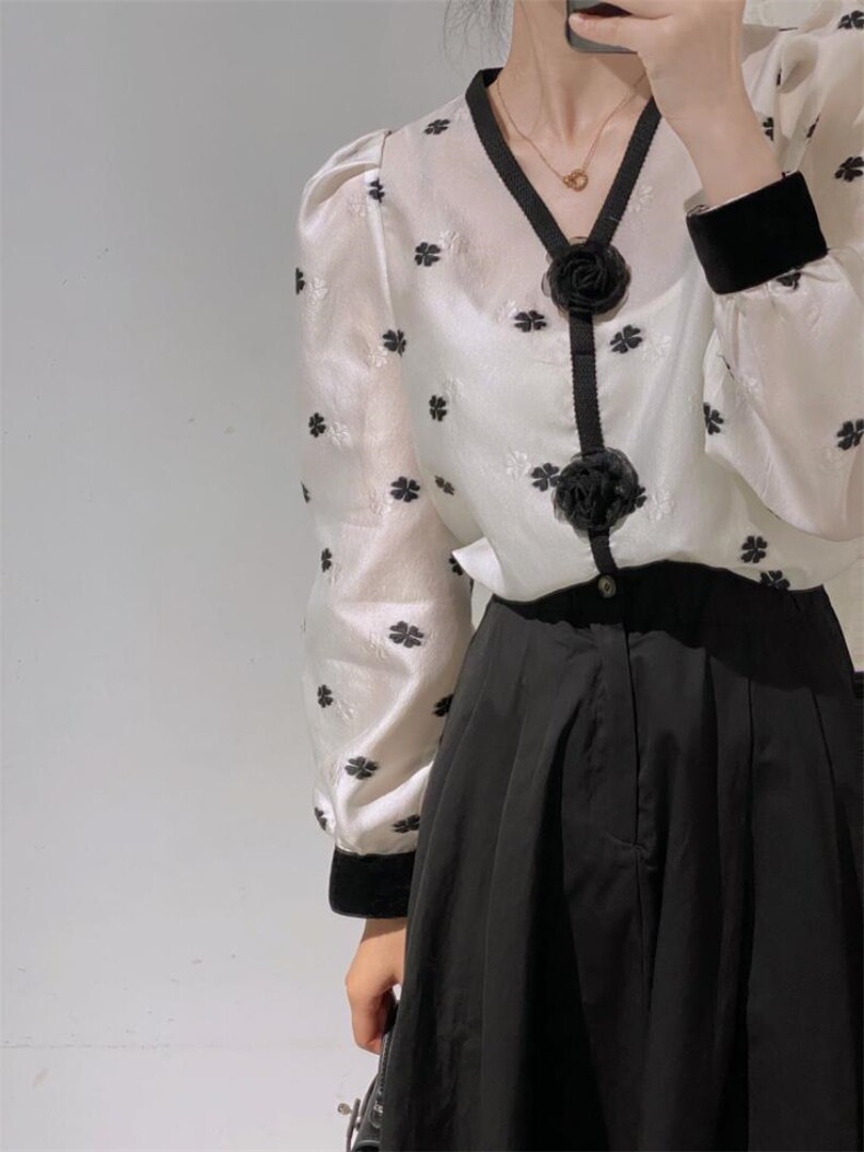 韩系刺绣V领衬衫，女装衬衫，驿谷