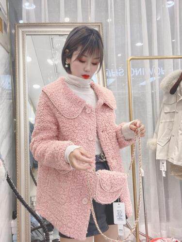 冬装新款，皮毛一体配包包。，女装，时尚名门