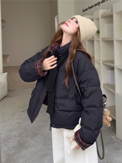 现货新款韩版宽松立领撞色格子袖口羽绒服短款外套面包服，女装羽绒服，网红馆