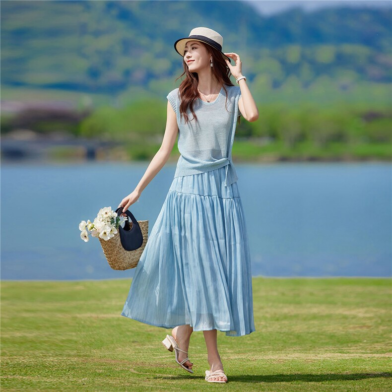 现货2026年夏季休闲风圆领毛衣抗皱修身型微弹女套头上衣两件套,女装套装/套裙,靓衣阁