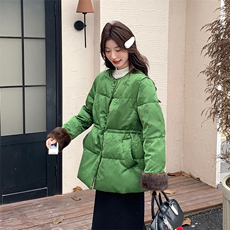 绿色