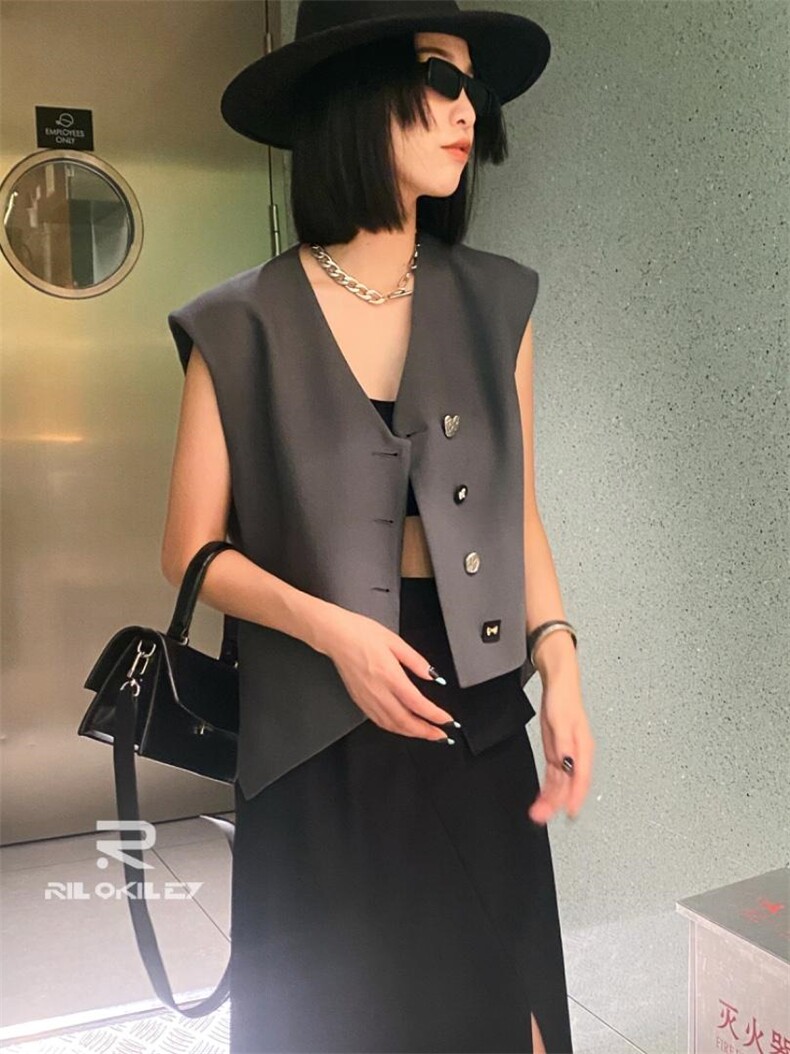 2022秋装新款马甲，女装马甲，雷洛奇丽