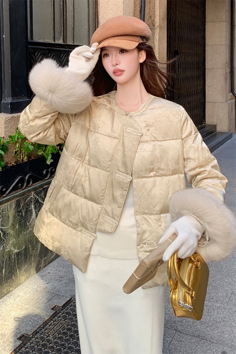 现货！（90新标带检）人丝提花新中式圆领狐狸毛贵气优雅羽绒服女,女装羽绒服,浙宝189