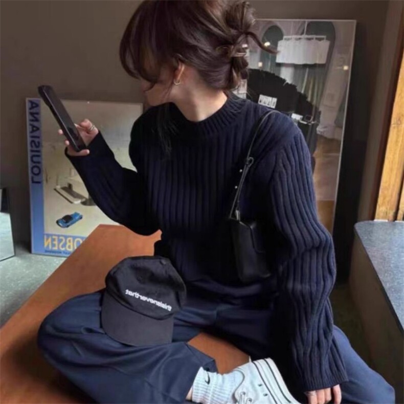 时尚百搭法式坑条短款圆领羊毛衫 显瘦修身针织毛衣女秋冬新款图片