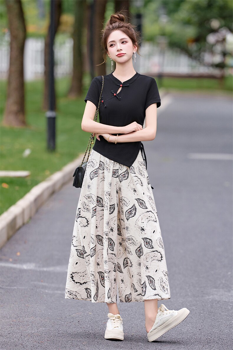 新中式套装女2025夏季新款不规则盘扣t恤印花阔腿裙裤两件套,女装套装/套裙,关键词