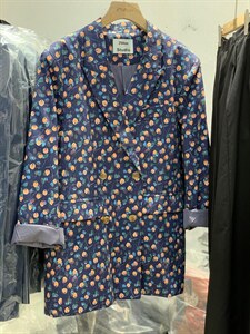 定制复古面料西装图片
