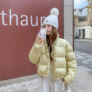 绿色木耳边年轻款羽绒服短款8360P295K428图片