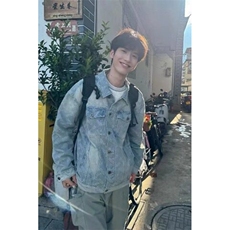 2026春秋季渐变肌理感牛仔夹克潮流高街做旧外套男上衣W6606-P76，男装夹克，星座412-3