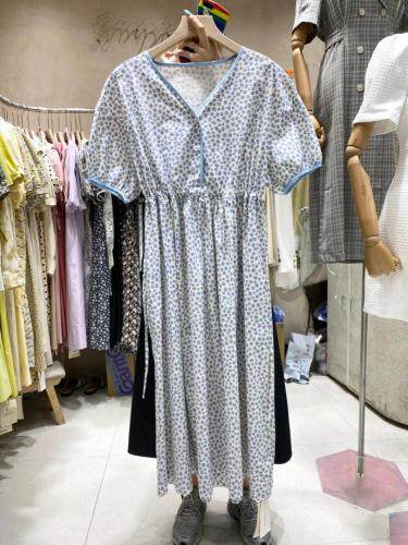 现货韩版碎花泡泡袖抽绳收腰连衣裙，女装连衣裙，FUXINXIN 福歆歆