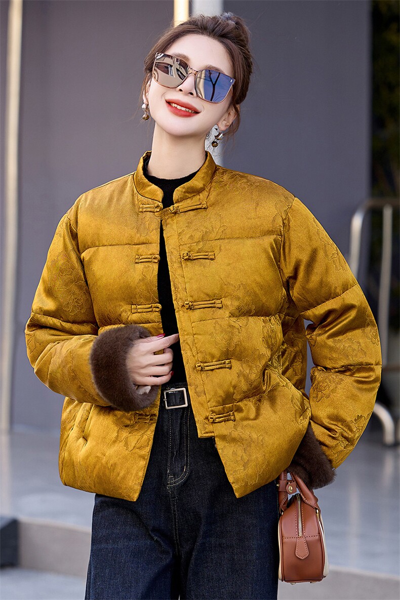 新中式风羽绒服女2025冬季新款小个子超好看洋气短款黄色厚外套,女装羽绒服,艾仟回(原伊仟回)