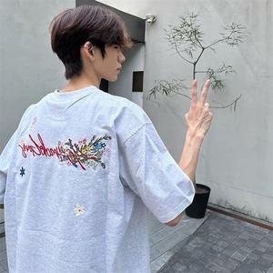 万针全刺绣工艺抖音得物高品质260克重磅纯棉双纱美式高街短袖T恤图片