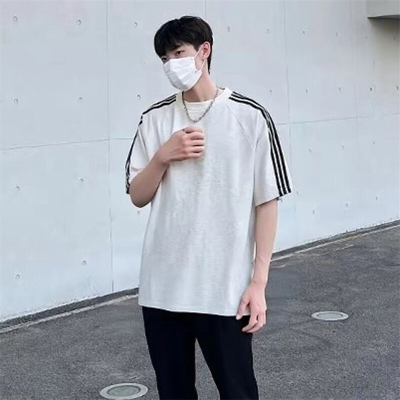 抖音得物品质二开240克宽松纯棉美式潮牌印花三条杠中性风短袖T恤,男装T恤,电商A486