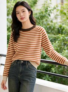 2026新款橘色条纹套头毛衣女图片