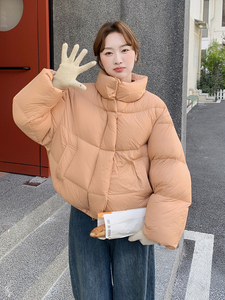 【新款现货】2025年韩系泡芙短款羽绒服充绒量90%图片