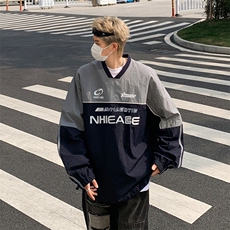 灰色
