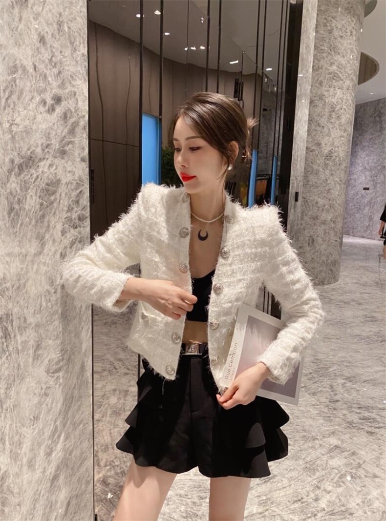 气质小外套，黑白两个颜色，其它，柏多伊俪