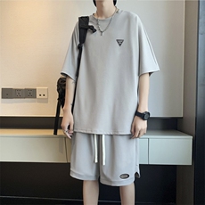 浅灰色
