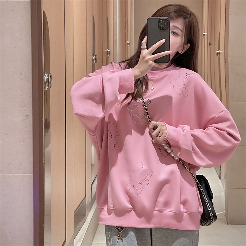 高品质欧洲站秋冬圆领烫钻小熊宽松卫衣女大码女装上衣图片