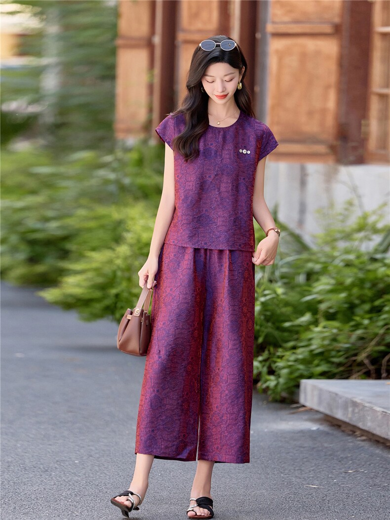 2026年夏季休闲风两件套女,女装套装/套裙,素月