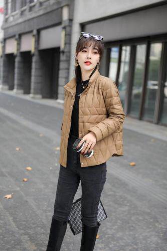 小韩版羽绒服图片