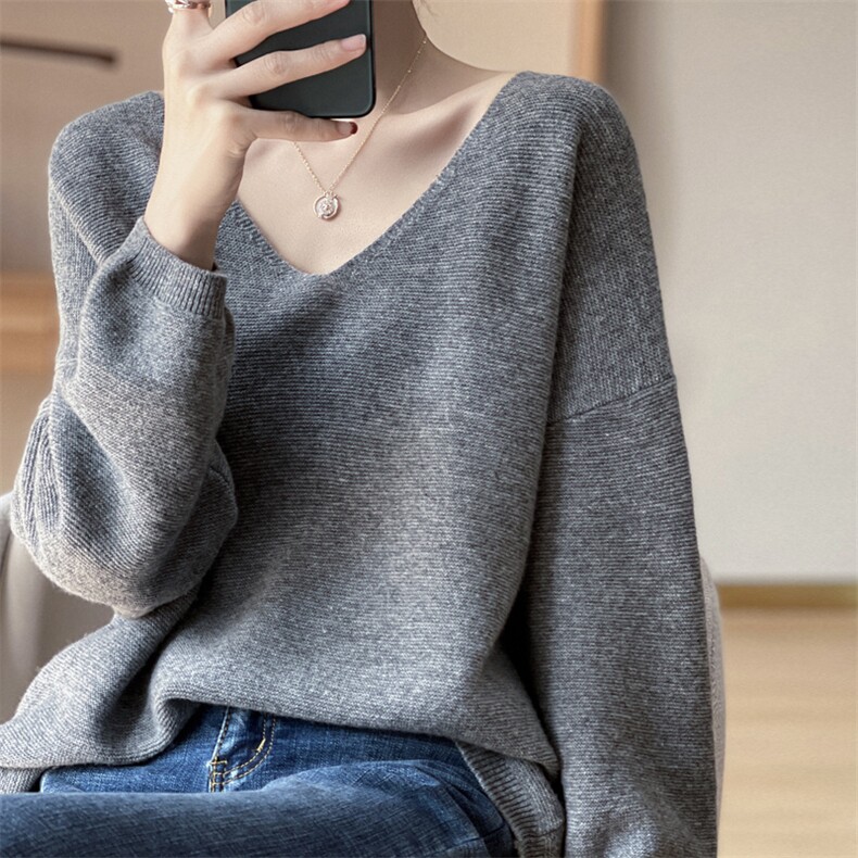 欧美秋冬新款宽松百搭女v领套头时尚毛衣中长款蝙蝠袖针织衫,女装羊毛衫,美雪羊绒