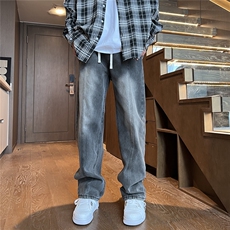 黑灰色
