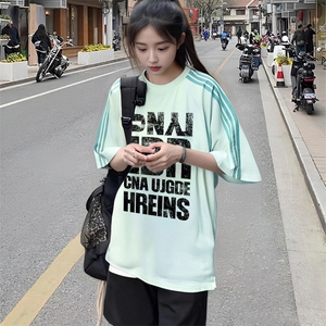 抖音得物品质二开240克宽松纯棉美式潮牌印花三条杠中性风短袖T恤图片