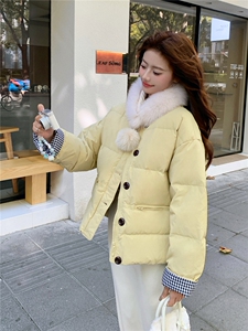 现货！2C056-7098-P285控428（格子拼90绒羽绒服送毛毛围巾）图片