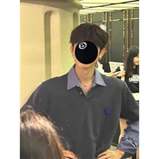 灰色
