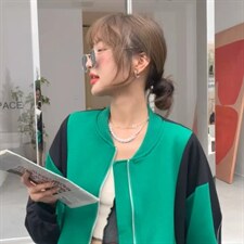 拼接洋气款，两色还有卡色哦，我家是好看，不贵，其它，约她