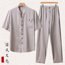 浅灰衣+浅灰裤