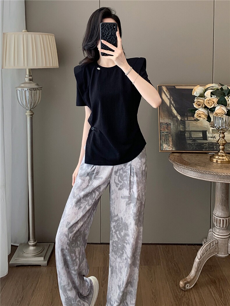 高级感时尚潮流套装女夏款显瘦圆领开叉不规则短袖印花长裤两件套,女装套装/套裙,江南