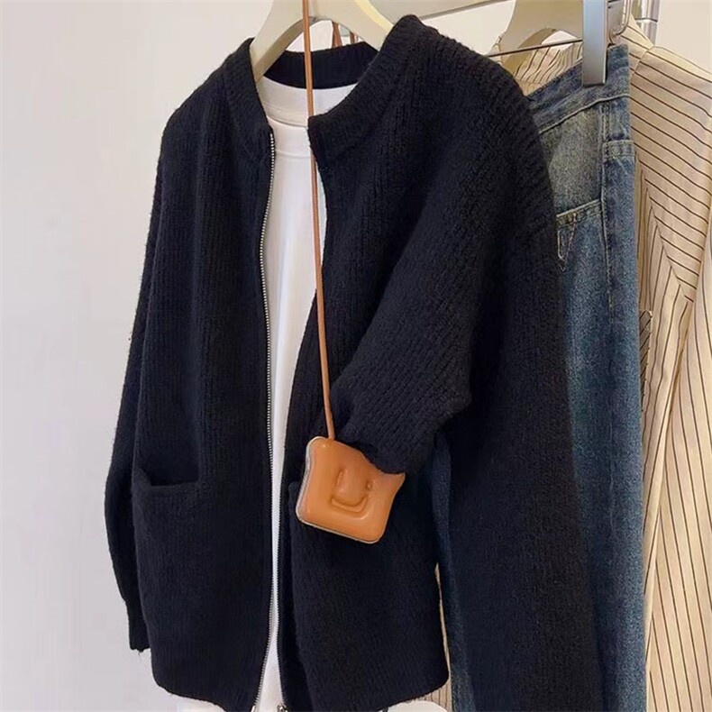 2024秋冬新款圆领双拉链口袋羊毛针织开衫外套女宽松带兜毛衣，女装针织衫/毛衣，萱芳婷羊绒