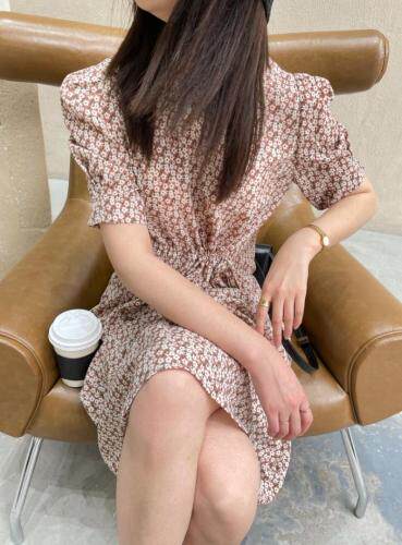 【现货】夏季新款韩版小碎花泡泡袖连衣裙，女装连衣裙，本白(2F)