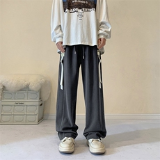 灰色