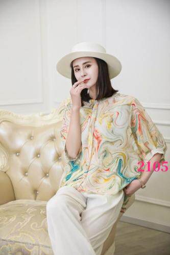 真丝皱花上衣，女装，依诗轩