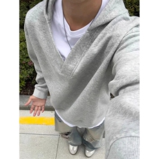 浅灰色美式cleanfit连帽卫衣男秋春季短款高克重磅假两件v领外套，女装短外套，星座506A