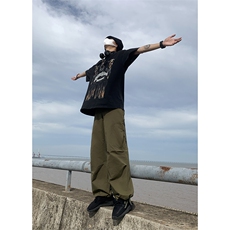 军绿色
