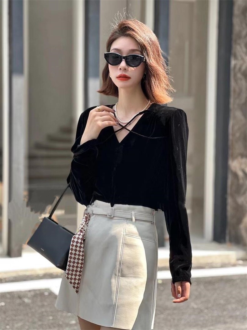 【现货】高品质丝绒心机上衣，其它，色调轩