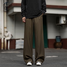 咖啡色