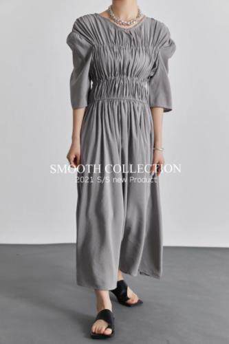 设计感连衣裙，女装连衣裙，SMOOTH